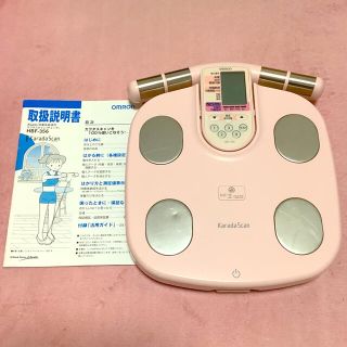 オムロン(OMRON)のオムロン　カラダスキャン　体組成計　ピンク　HBF356(体重計/体脂肪計)