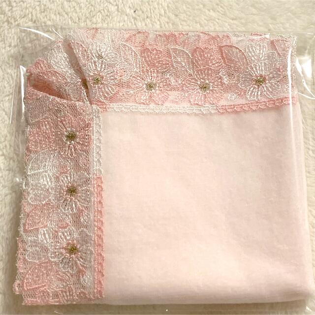 今治タオル(イマバリタオル)の近沢レース タオルハンカチ 桜 さくら 金刺繍 薄ピンク レディースのファッション小物(ハンカチ)の商品写真