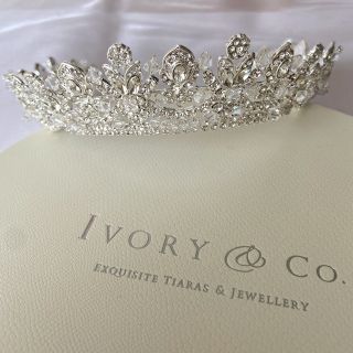 ヴェラウォン(Vera Wang)のivory&co アレクサンドラ Alexandra ティアラ (ヘッドドレス/ドレス)