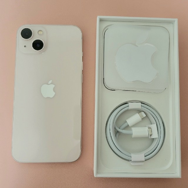 iPhone(アイフォーン)のiPhone13 256GB simフリー Apple 中古美品 スマホ/家電/カメラのスマートフォン/携帯電話(スマートフォン本体)の商品写真