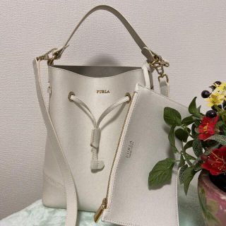 フルラ(Furla)のフルラ　2way ハンドバッグ　ショルダーバック　極上品(ショルダーバッグ)