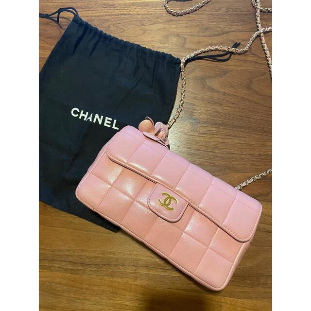CHANEL(シャネル)のCHANEL シャネル　マトラッセ　ピンク レディースのバッグ(ショルダーバッグ)の商品写真