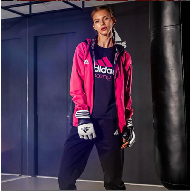 adidasのサウナスーツ