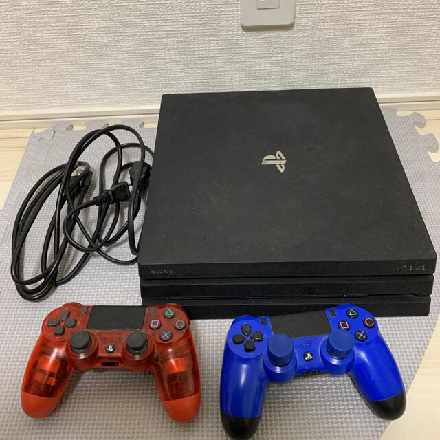 PS4Pro 1TB  CUH-7000BB01