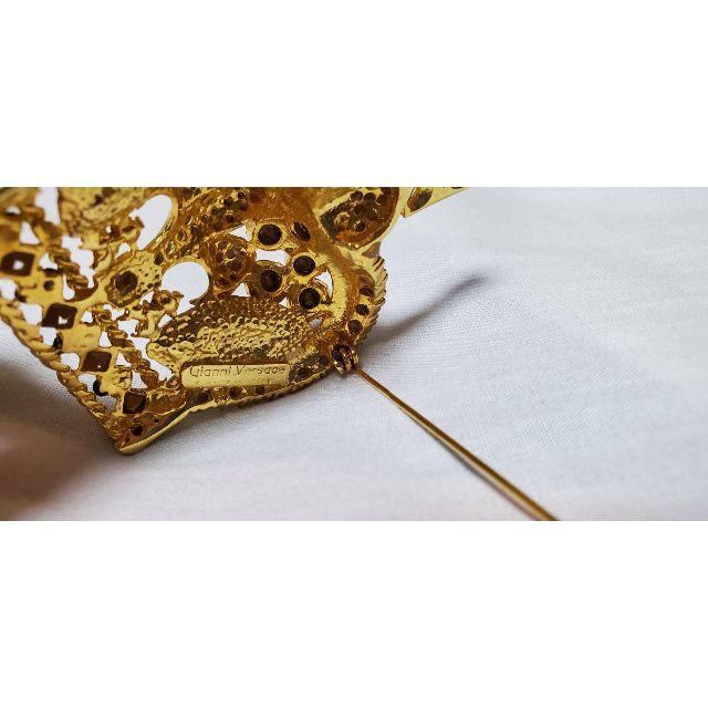 Gianni Versace - 正規未 限定 ヴェルサーチ 王冠ブローチ Gianni Versace - 正規未 限定 ヴェルサーチ 王冠ブローチ