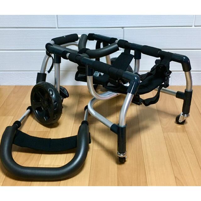 ■犬の車椅子 中型犬用4輪車いす 9～18kg位 歩行器 介護