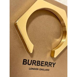 超破格セール 新品 BURBERRY ロゴ バングル ブレスレット