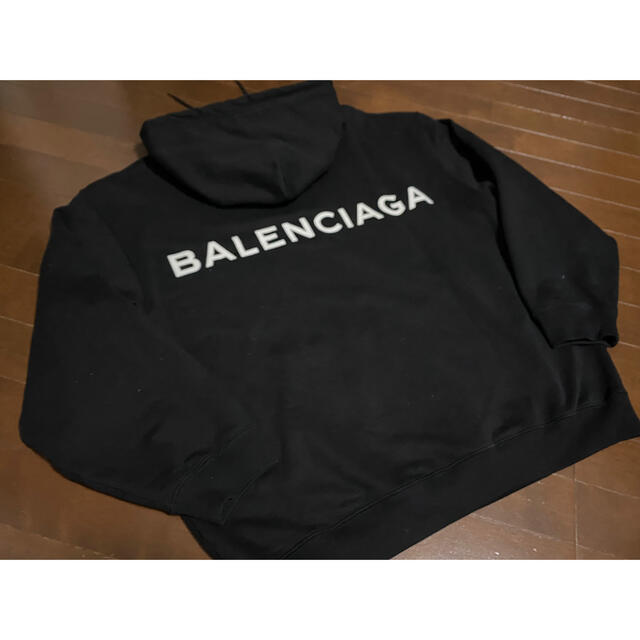 【超美品】BALENCIAGA (バレンシアガ )バックロゴパーカー (L)