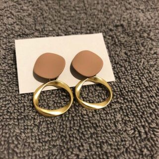 ライトブラウンドロップピアス(ピアス)