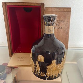 贵重サントリー ザ ウイスキー 陶器 有田焼ボトル 750ml/43%箱付き