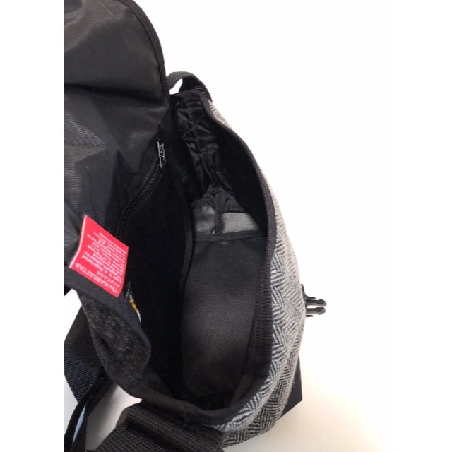 Manhattan Portage(マンハッタンポーテージ)のマンハッタンポーテージ × MAGEE　メッセンジャーバッグ S N コラボ  レディースのバッグ(メッセンジャーバッグ)の商品写真