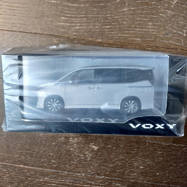 新型VOXY ミニカー