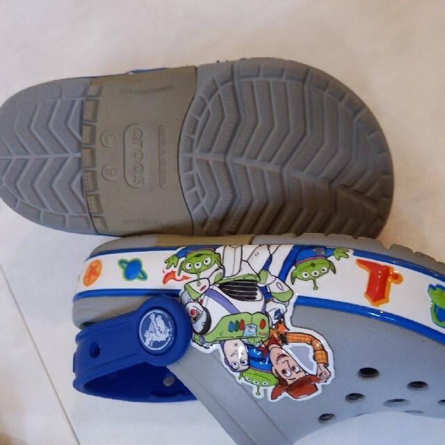 Disney(ディズニー)のバズライトイヤー クロックス サイズ C9 キッズ/ベビー/マタニティのキッズ靴/シューズ(15cm~)(サンダル)の商品写真