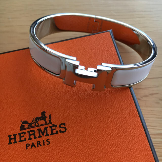 Hermes(エルメス)の再お値下げ♡HERMES バングル レディースのアクセサリー(ブレスレット/バングル)の商品写真