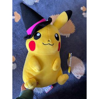 ポケモン(ポケモン)のピカチュウのめちゃでかぬいぐるみ(ぬいぐるみ)