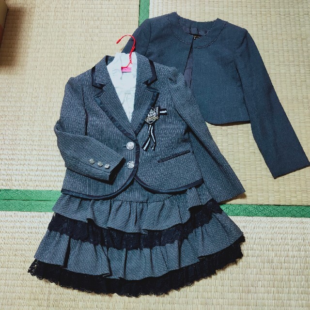 ジャケット2種 フォーマルスーツ120cm キッズ/ベビー/マタニティのキッズ服女の子用(90cm~)(ドレス/フォーマル)の商品写真