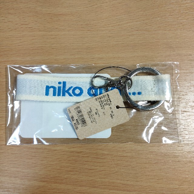 niko and...(ニコアンド)の【新品未開封】niko and…　ニコロゴキーチャーム　キーホルダー　ニコアンド レディースのファッション小物(キーホルダー)の商品写真