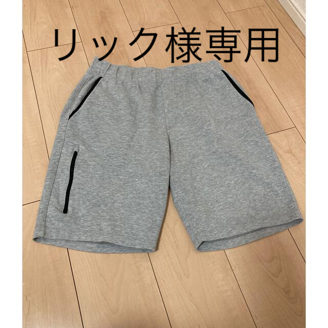 UNIQLO(ユニクロ)のUNIQLO グレー　半ズボン　メンズ メンズのパンツ(ショートパンツ)の商品写真