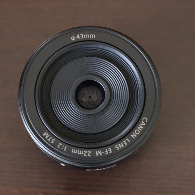 超美品 Canon キヤノン EF-M22mm F2 STM ブラック 超美品 Canon キヤノン EF-M22mm F2 STM ブラック