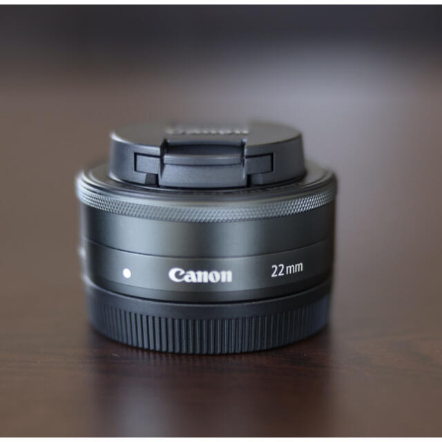 超美品 Canon キヤノン EF-M22mm F2 STM ブラック 超美品 Canon キヤノン EF-M22mm F2 STM ブラック