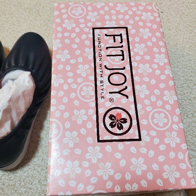 新品タグ付き　FITJOY 軽量バレエシューズ　23.5　14300円