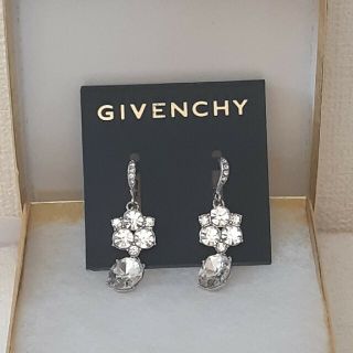 ジバンシィ(GIVENCHY)のGIVENCHYクリスタルドロップ・ピアス(ピアス)