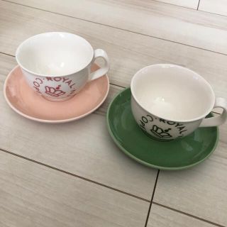 ロイヤルコペンハーゲン(ROYAL COPENHAGEN)の【新品】ロイヤルコペンハーゲン　ニューシグネチャー　ペアカップ＆ソーサー(食器)