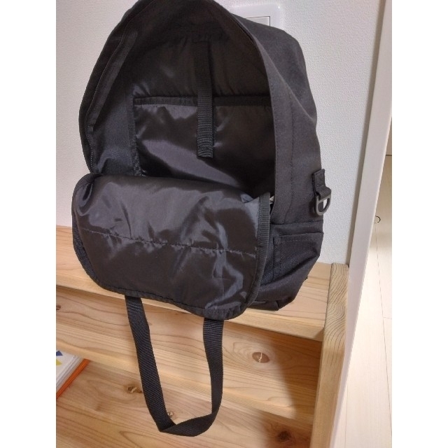 MUJI (無印良品)(ムジルシリョウヒン)の無印良品　リュック　黒 レディースのバッグ(リュック/バックパック)の商品写真