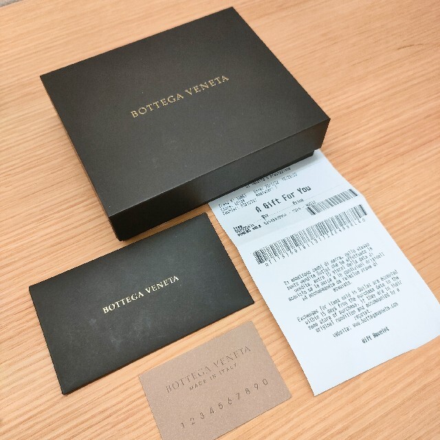 Bottega Veneta(ボッテガヴェネタ)の【新品未使用】BOTTEGA VENETAボッテガ ヴェネタ クマ チャーム レディースのファッション小物(キーホルダー)の商品写真