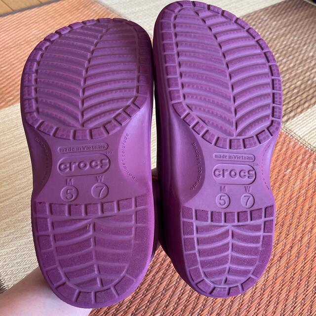 crocs(クロックス)のクロックス　ボア付きサンダル キッズ/ベビー/マタニティのキッズ靴/シューズ(15cm~)(サンダル)の商品写真