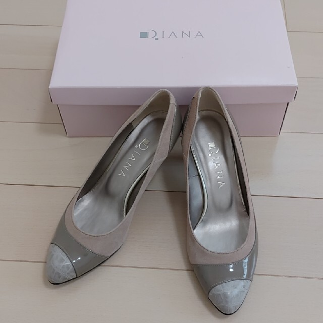 DIANA(ダイアナ)のダイアナパンプス　22.5cm レディースの靴/シューズ(ハイヒール/パンプス)の商品写真