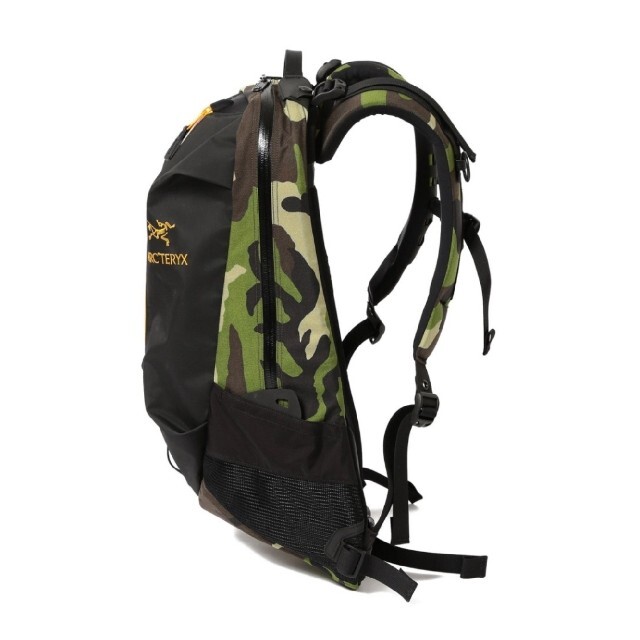 ARC'TERYX(アークテリクス)の【新品】アークテリクス arro22 ビームス別注 19SS camo メンズのバッグ(バッグパック/リュック)の商品写真