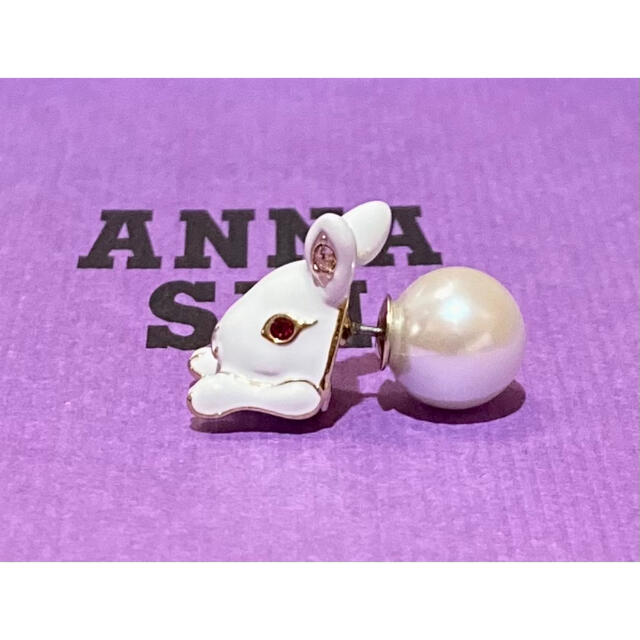 当店人気 送料無料 Anna Sui ピアス シングル ウサギ 白うさぎ 未使用 アナスイ 累計