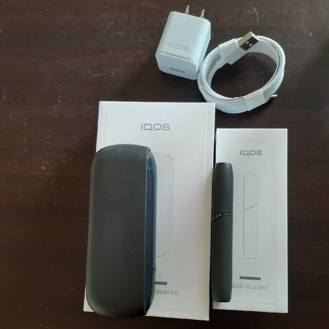 IQOS(アイコス)のあずき様専用　　IQOS 3 DUOベルベットグレー　新品未開封と中古の2セット メンズのファッション小物(タバコグッズ)の商品写真