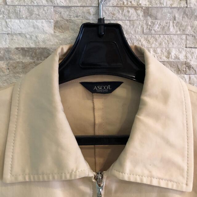 ショートコート　アイボリー　シンプル　上着 レディースのジャケット/アウター(テーラードジャケット)の商品写真