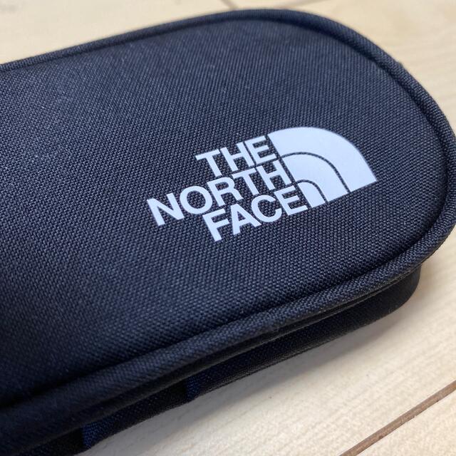 THE NORTH FACE(ザノースフェイス)のペンケース　沖縄大好き♡様専用 インテリア/住まい/日用品の文房具(ペンケース/筆箱)の商品写真