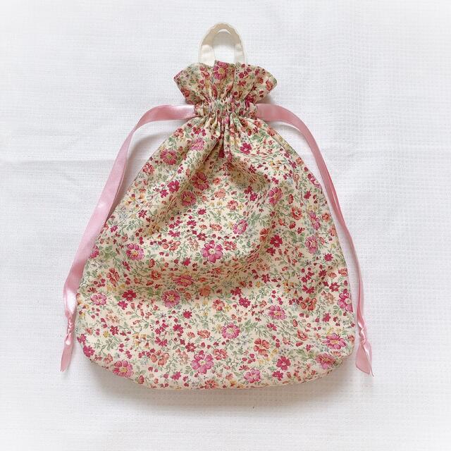 (356)引っかけやすい巾着袋* 花柄ピンク生成 ハンドメイドのキッズ/ベビー(外出用品)の商品写真