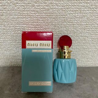 ミュウミュウ(miumiu)の【未使用】miu miu EAU DE PARFUM(香水(女性用))