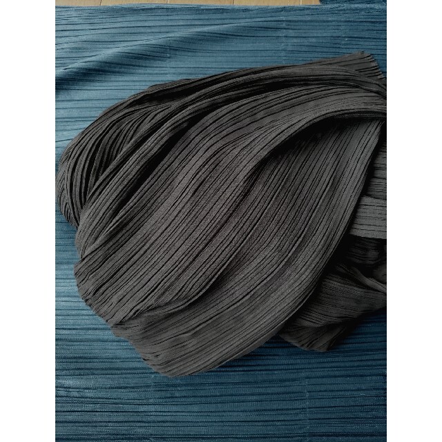 プリーツプリーズISSEY MIYAKE ストール プリーツプリーズISSEY MIYAKE ストール