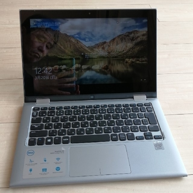 Dell 2-in-1ノートPC Inspiron 3157-