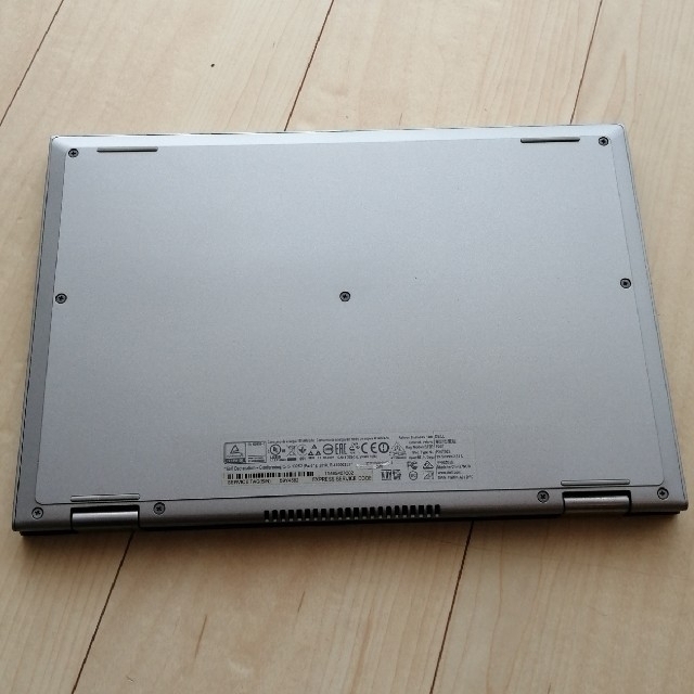 Dell 2-in-1ノートPC Inspiron 3157 Dell 2-in-1ノートPC Inspiron 3157