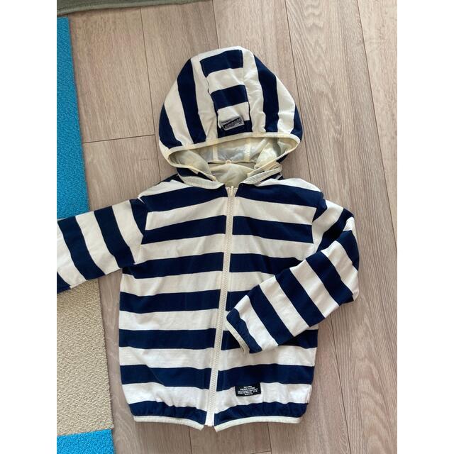 パーカー　リバーシブル キッズ/ベビー/マタニティのキッズ服男の子用(90cm~)(ジャケット/上着)の商品写真