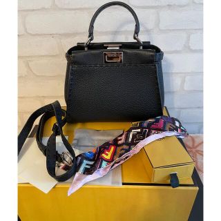 フェンディ(FENDI)の☆美品☆ピーカブー ミニ ブラック　FENDI(ハンドバッグ)