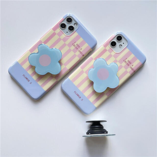 スマホスタンド スマホグリップ 青 花 ブルー 韓国 かわいい おしゃれ 安定性 スマホ/家電/カメラのスマホアクセサリー(その他)の商品写真