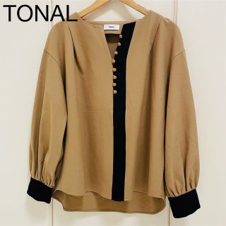 【完売品】トーナル TONAL  バイカラーブラウス　キャメル　38(シャツ/ブラウス(長袖/七分))