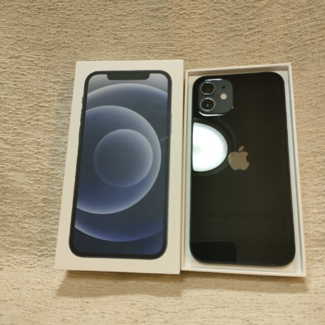 新品【iPhone12 64GB】ブラック SIMフリー