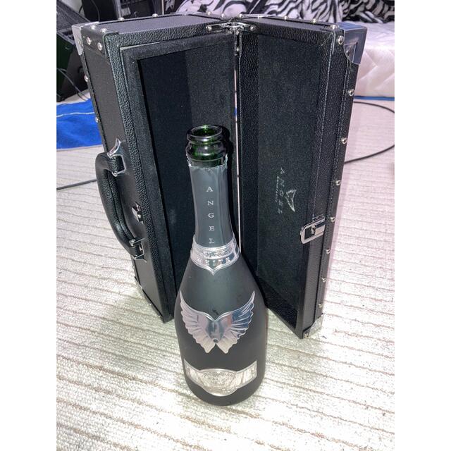 エンジェルAngel ブラックシャンパン/箱と空瓶　インテリア小物入れに 食品/飲料/酒の酒(シャンパン/スパークリングワイン)の商品写真