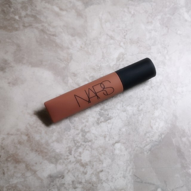 NARS(ナーズ)のNARS エアーマット リップカラー 02682 SURRENDER コスメ/美容のベースメイク/化粧品(口紅)の商品写真