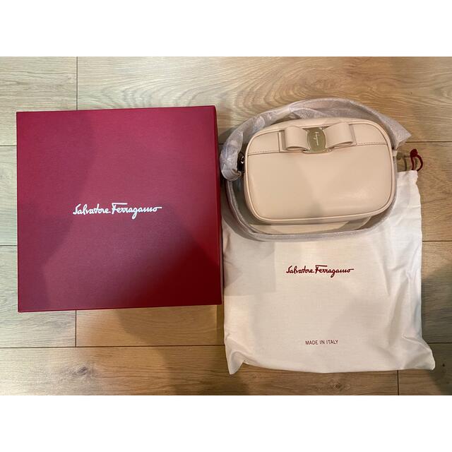 Salvatore Ferragamo - 新品 FERRAGAMO フェラガモ ショルダーバッグ