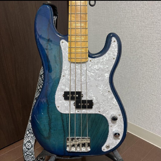 Fender(フェンダー)のFgn フジゲン プレシジョンベース　ブルー  NPB10BAH おまけ付き 楽器のベース(エレキベース)の商品写真